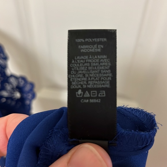 NWOT Royal Blue Express Top. Size M. - Picture 6 of 16